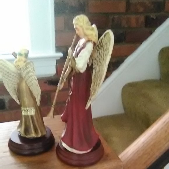 Enesco Angel Figurines/2 - Picture 8 of 11